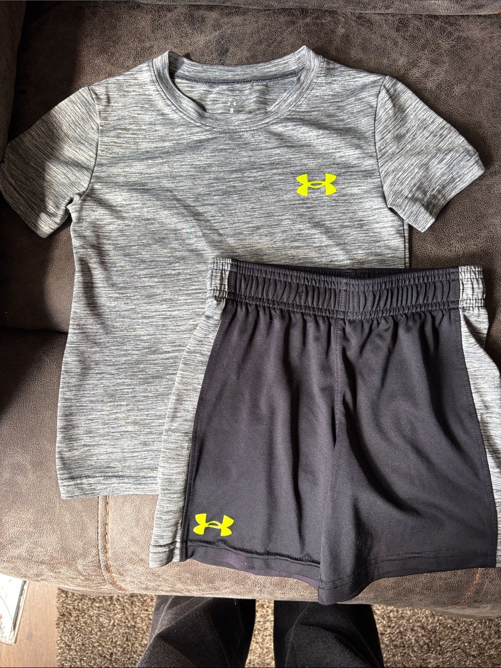 Under Armour Kids Gray Heather Tee & Black Shorts with Neon Yellow Logo